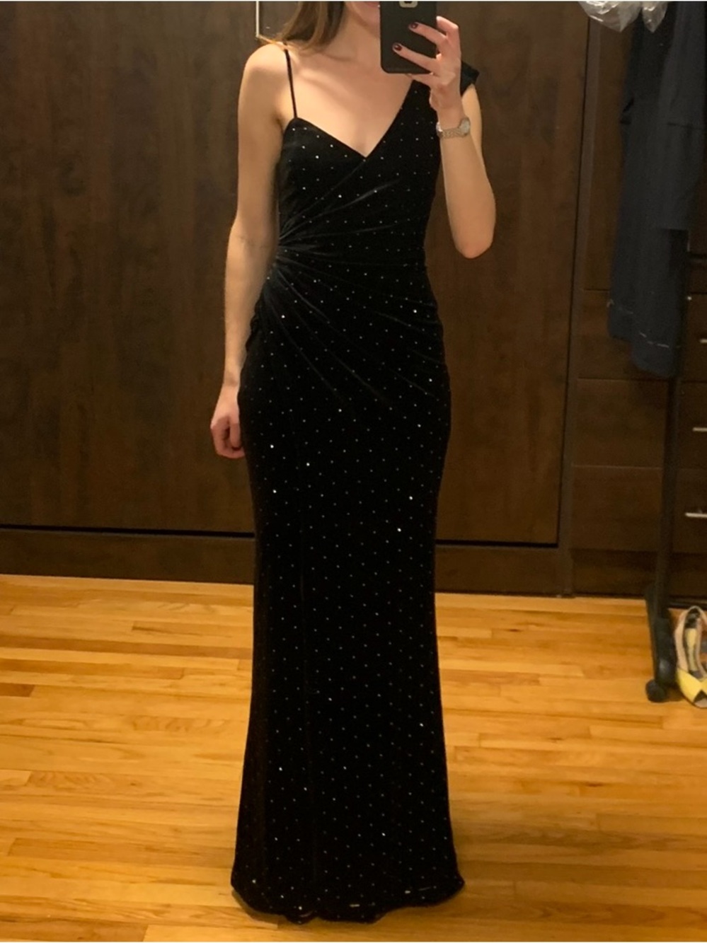 BCBGMAXAZRIA Asymmetric Velvet
Maxi Dress